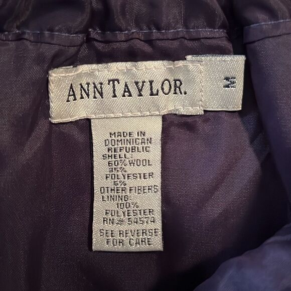Ann Taylor wrap style wool blend mini skirt, size medium - Picture 7 of 7